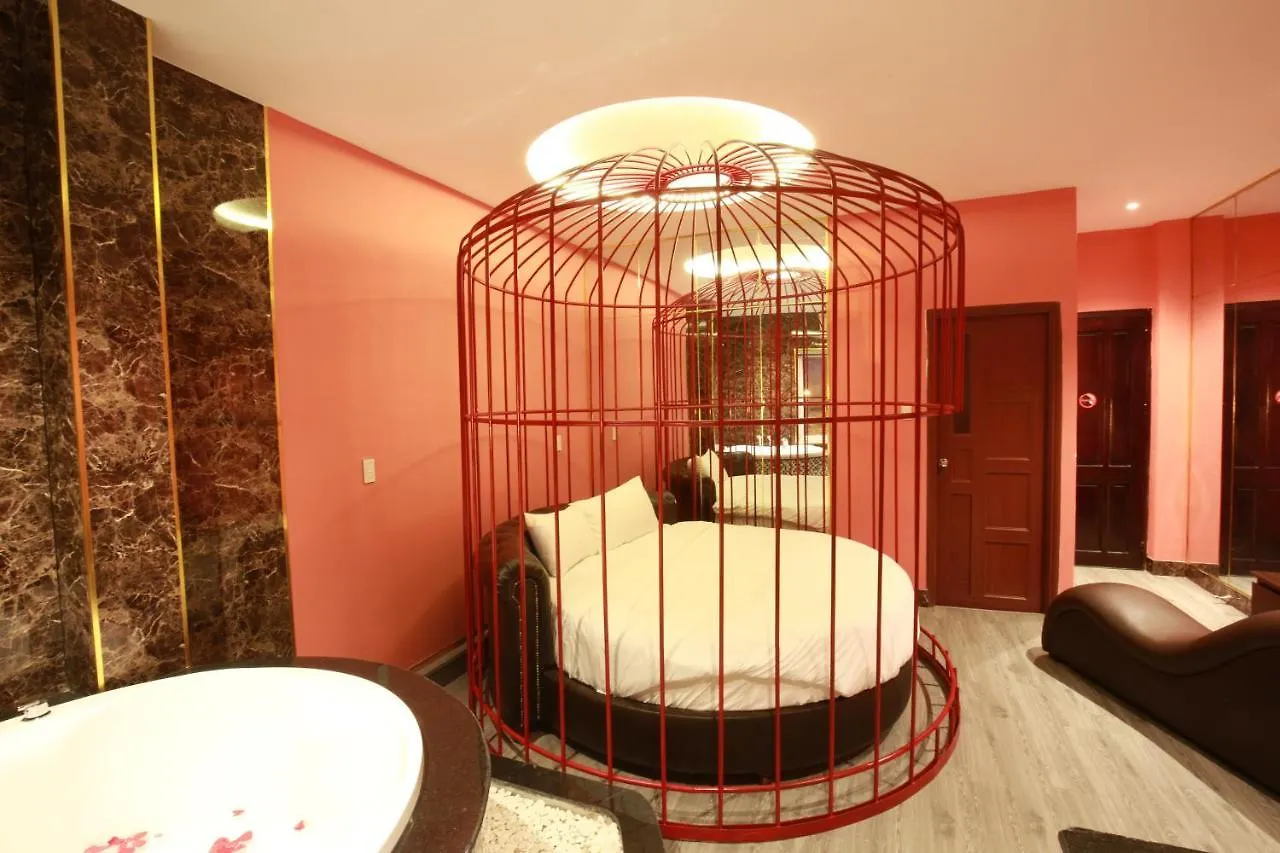 Lotus Hotel The Cupid Room 다낭 0*,  베트남