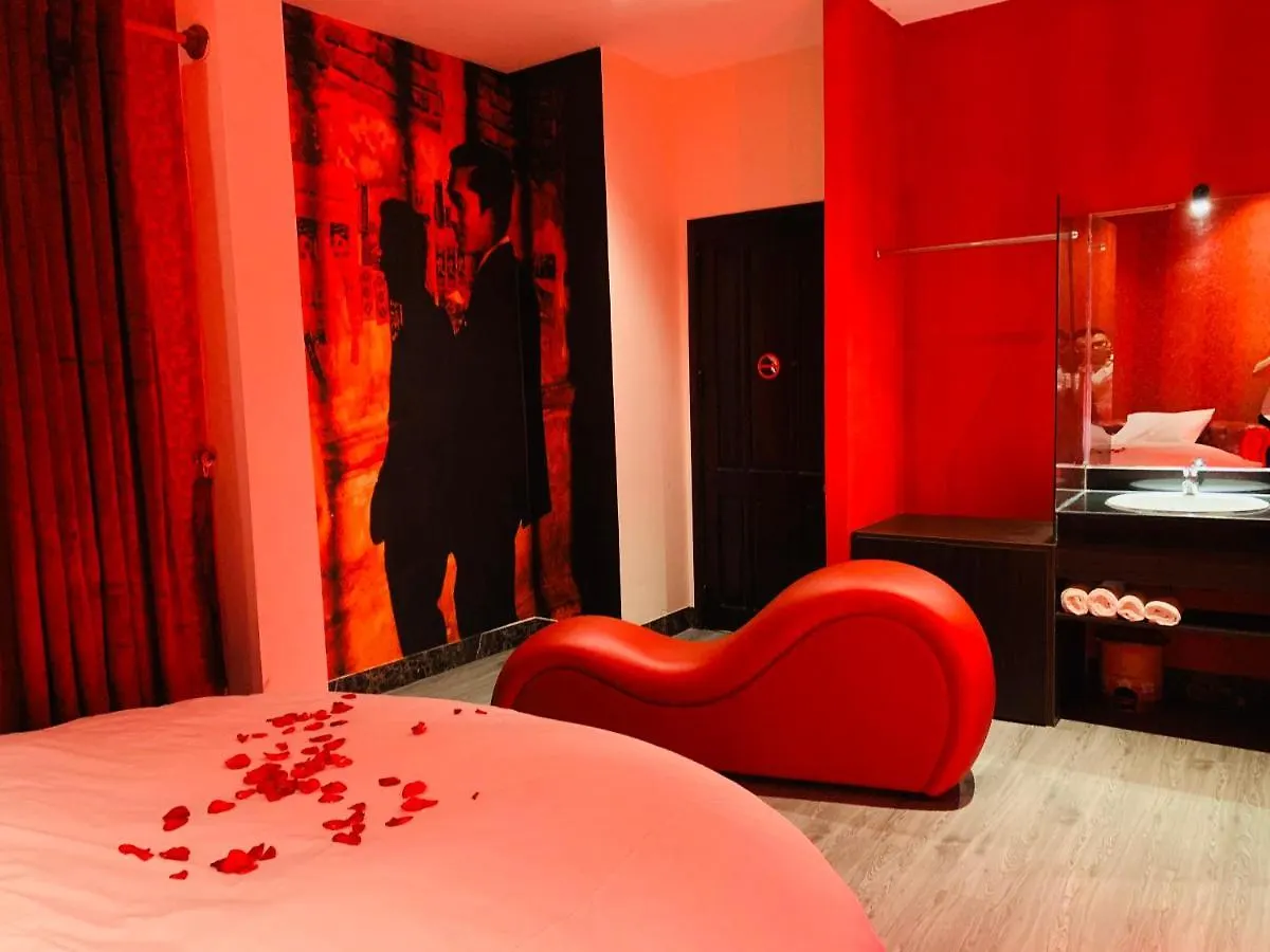 Lotus Hotel The Cupid Room 다낭 0*,  베트남